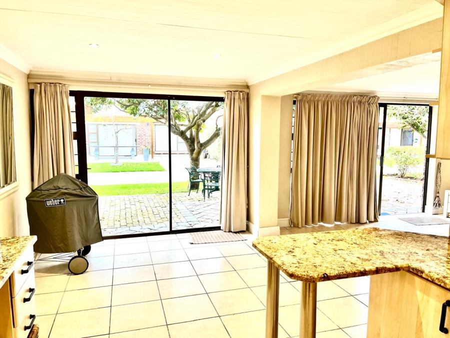 2 Bedroom Property for Sale in Keurboomstrand Western Cape